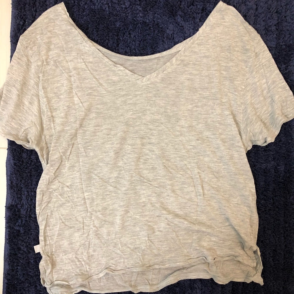 Lululemon t-shirt